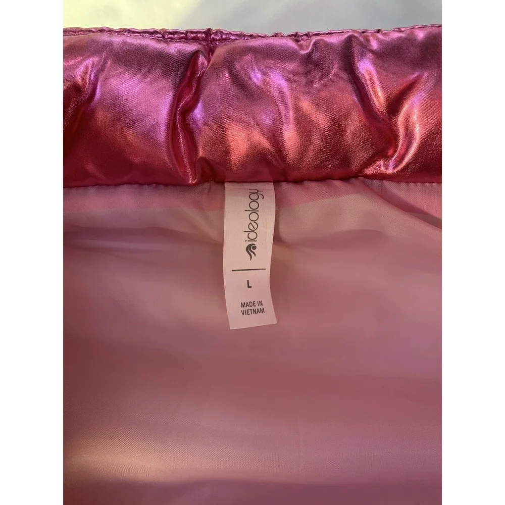 Girls kids  Shiny Metallic Pink Puffer Jacket Vest Size Large Pockets‎